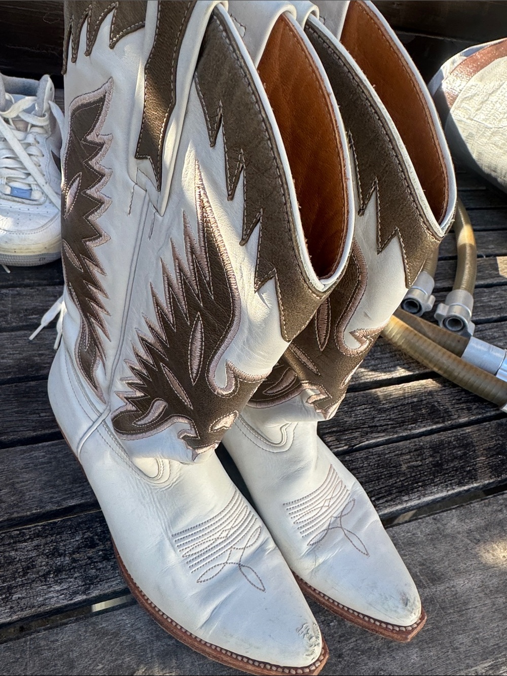 Frye White and Brown Embroidered Leather Western Heeled Boots